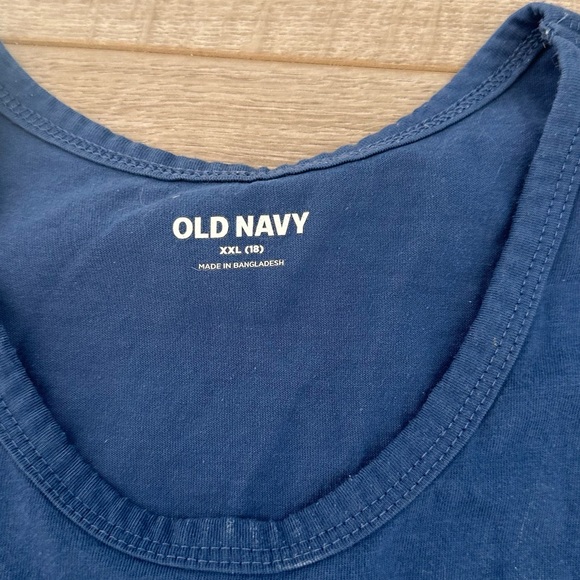 TANK & SUIMSUIT BOY 10-12 pre owned with normal signs of use. 2x1 - Picture 3 of 4